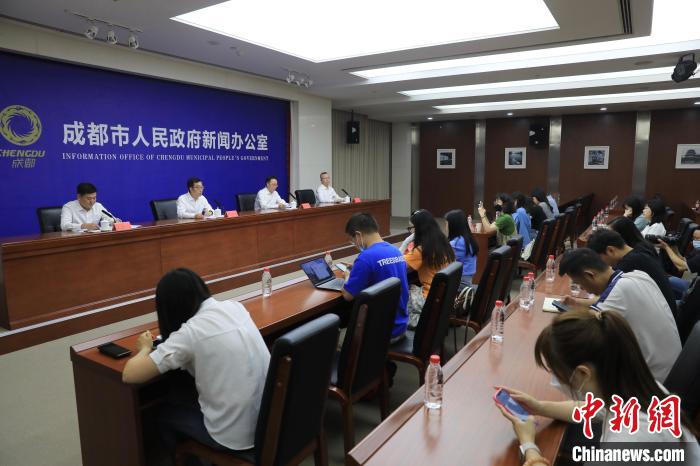 成都大运会临近市民健身热潮掀起全民参与热潮