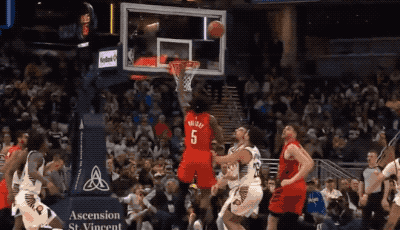 步行者15连败陷深渊 祖巴茨首战遭肘击退赛